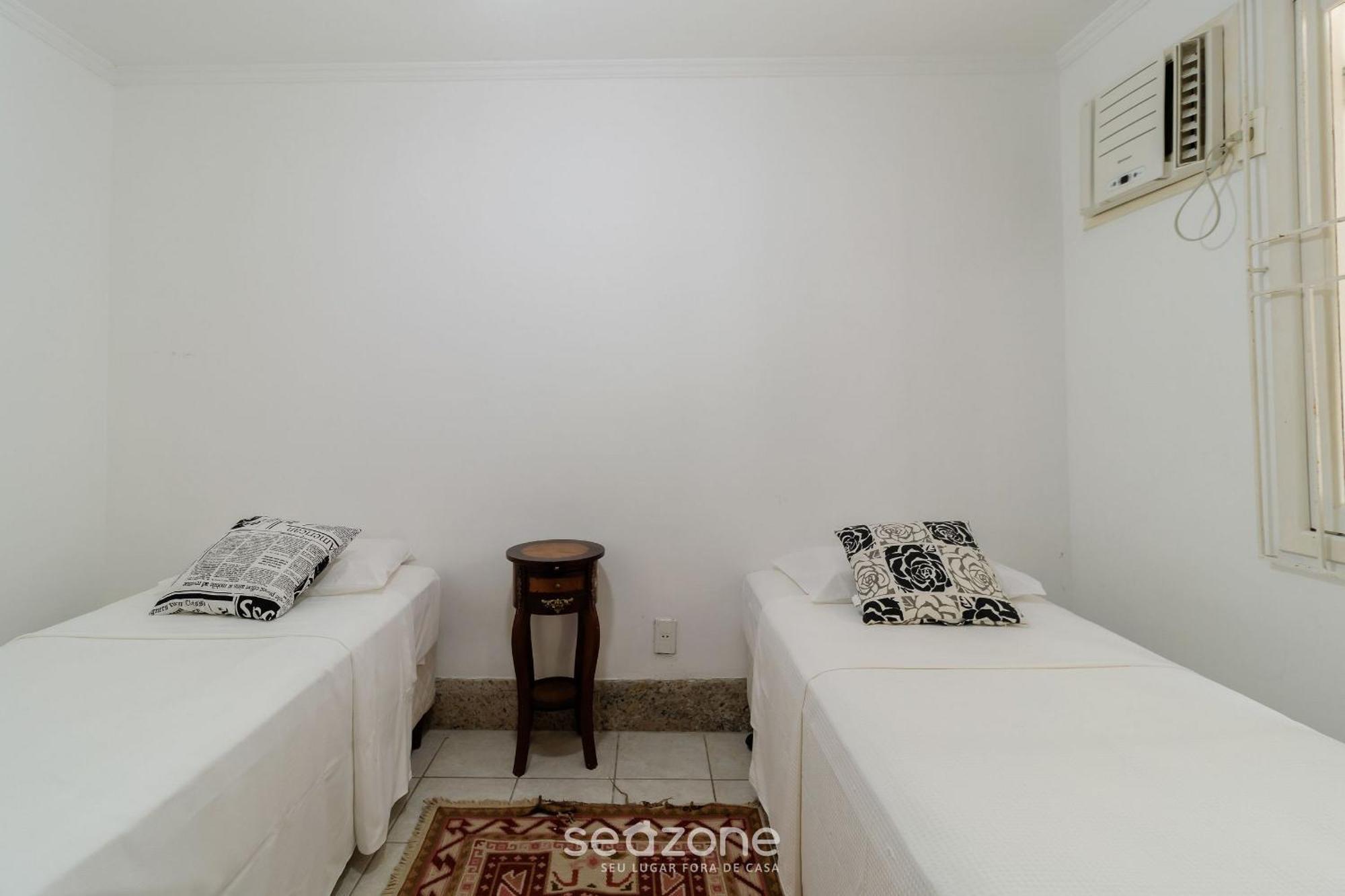 Casa De Ferias Com Piscina E Churrasqueira Rom591 Florianopolis